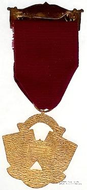 Знак RMBI 1985. STEWARD ROYAL MASONIC BENEVOLENT INST. – Королевский Масонский Благотворительный институт.